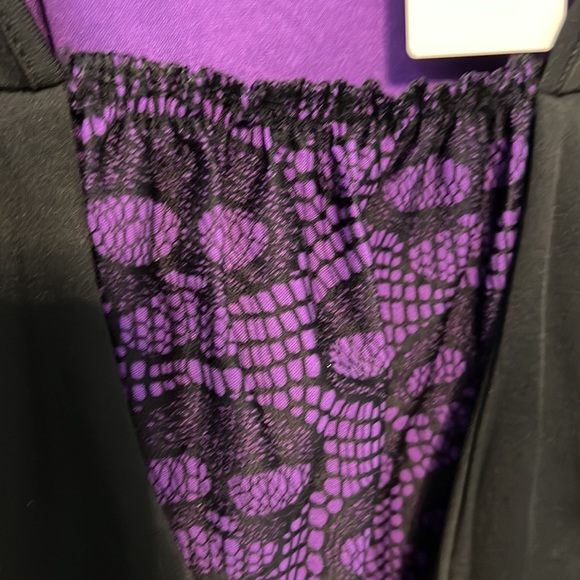 Goth-Style Lacy Skull Tunic - Picture 2 of 6